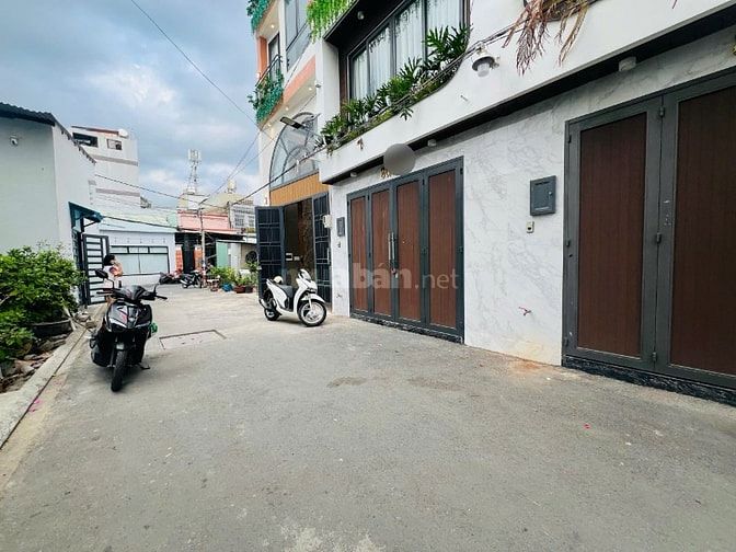 Nhà tuyệt đẹp 3 lầu +ST xe hơi để trong nhà, Đường Số 3, P8, Q.Gò Vấp