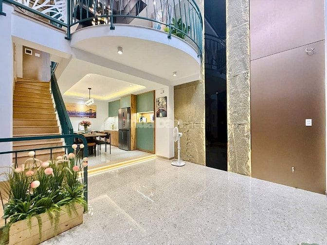 Nhà tuyệt đẹp 3 lầu +ST xe hơi để trong nhà, Đường Số 3, P8, Q.Gò Vấp