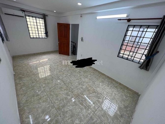 Cho thuê nhà hẻm 5m Thành Thái P.14 Quận 10 giá 8 triệu  30m2