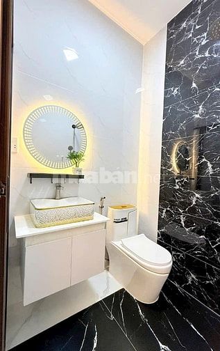 Bán nhà mới xây đẹp,DT 5x18m,thuộc Mỹ Phong,TP Mỹ Tho. Giá 1,350 tỷ 