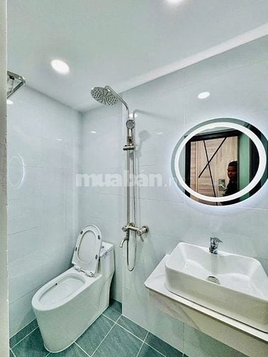 Gần Mặt Tiền, Nhà Mới, 40m2, 3PN, Lý Thường Kiệt, Quận Gò Vấp. 