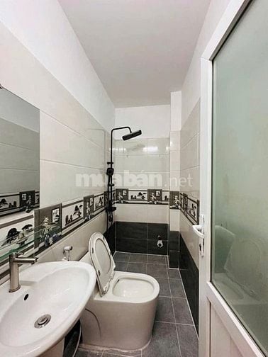 Bán nhà Ký Con, 40m2 (4*10), SHR, hẻm xe hơi 4,5m, 1T1L vị trí đắc địa