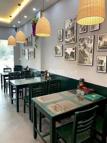 Bán Nhà Mặt Phố Kinh Doanh Đỉnh Hoàng Cầu 50m, 5 tầng, mt 4.8, 28.5 tỷ