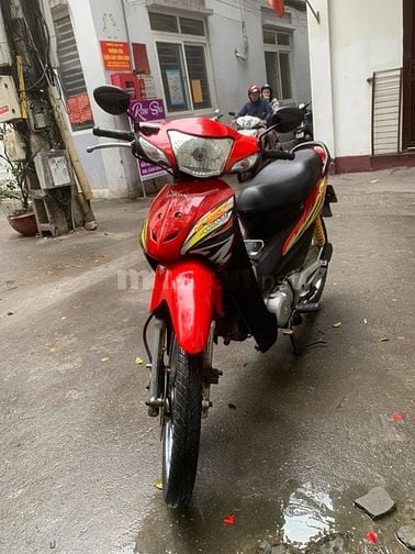 Bán xe Honda Wave RS 100cc màu đỏ cờ, xe rất đẹp, máy êm ru