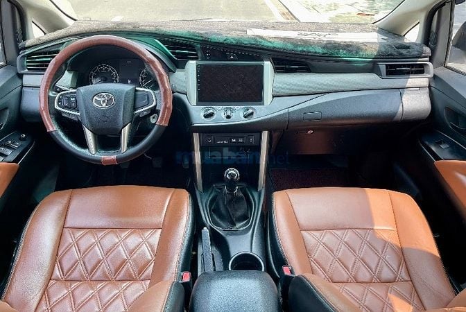 Bán Toyota innova 2018 MT giá rẻ nhất thị trường 