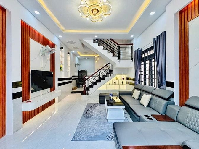 Mặt tiền đường Hoa Nói ( Hồ Văn Huê ) 44m2 ( 4*11) SHR đường 6m 1T1L 