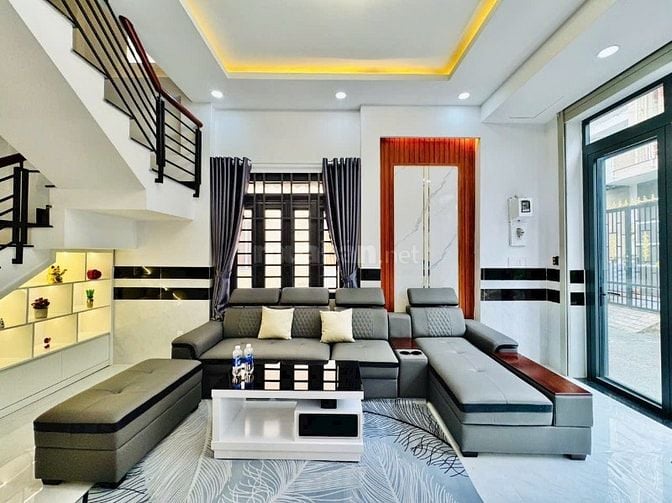 Mặt tiền đường Hoa Nói ( Hồ Văn Huê ) 44m2 ( 4*11) SHR đường 6m 1T1L 