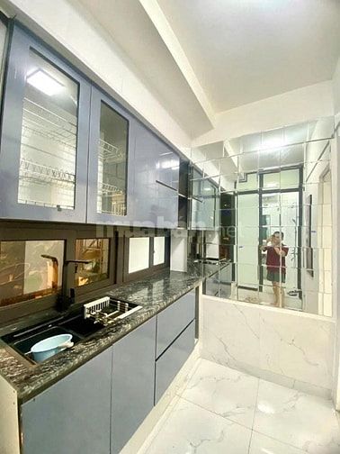 Bán căn hộ 100m2 khu Đền Lừ quận Hoàng Mai Hà Nội, 3 ngủ, có sân vườn 