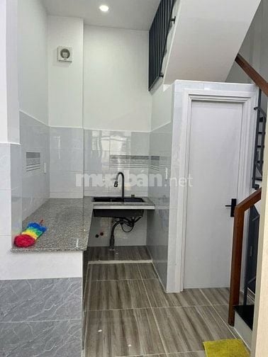 Nhà đẹp, mới, hẻm 101/ Bùi Minh Trực P5Q8 cách chợ 100m