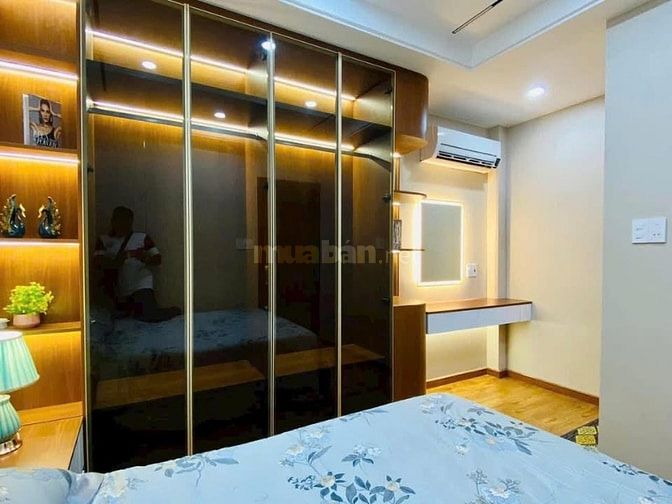 Bán nhà ở đường Hoàng Văn Thái, phường Tân Phú, quận 7, giá 2 tỷ 400 t