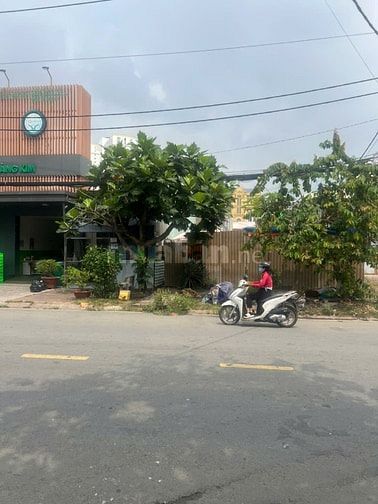 Bán dãy nhà phố + Đất đường An Dương Vương - Võ Văn Kiệt, P.16, Quận 8
