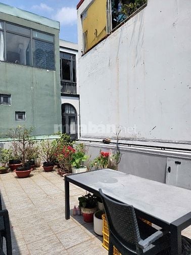 Bán nhà hẻm đường Cao Thắng 70m2 giá 9,8 tỷ quận Phú Nhuận.
