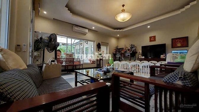 BÁN NHÀ MẶT ĐƯỜNG LẠC LONG QUÂN, DT 199M2, MT 4,7M