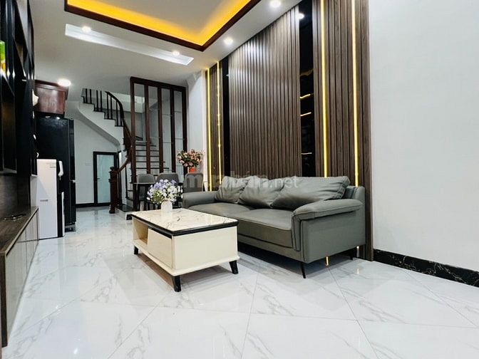 Bán nhà - lô góc - Gần ô tô, gần trường , chợ. 6 tầng đẹp lung linh.
