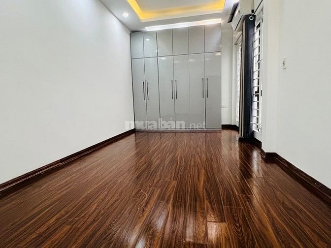 Bán nhà - lô góc - Gần ô tô, gần trường , chợ. 6 tầng đẹp lung linh.