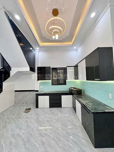 Bán nhà 2 Tầng 98m2 Bửu Hòa,SHR đường xe tăng tung tăng,giá rẻ bèo