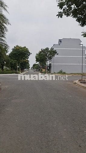 BÁN ĐẤT NỀN (NHÀ PHỐ TM) 4.5x22m, DA FIVE STAR ECO CITY, sổ hồng 2,8tỷ