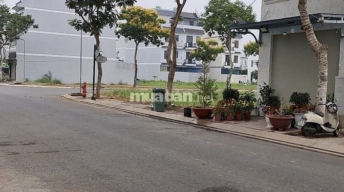 BÁN ĐẤT NỀN (NHÀ PHỐ TM) 4.5x22m, DA FIVE STAR ECO CITY, sổ hồng 2,8tỷ