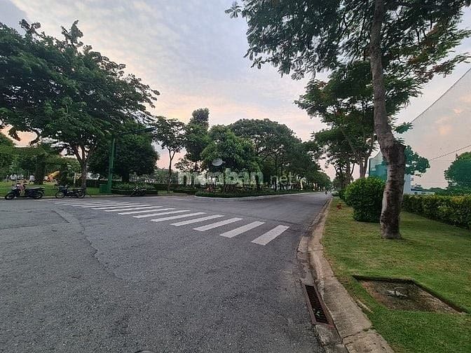 BÁN ĐẤT NỀN (NHÀ PHỐ TM) 4.5x22m, DA FIVE STAR ECO CITY, sổ hồng 2,8tỷ