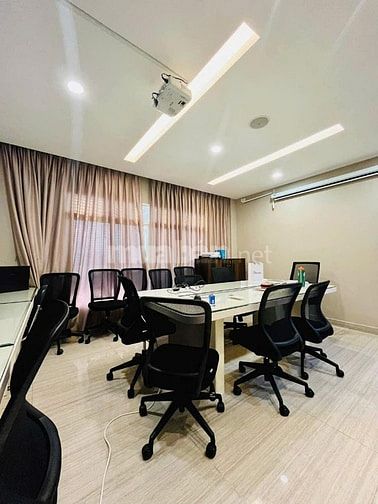 Xuống giá 5 tỷ, cần bán gấp nhà mt Huỳnh Văn Bánh, Phú Nhuận, giá40 tỷ