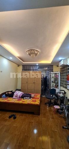 Bán Nhà Đại La 88m - 8.2 Tỷ - ba bước chân ra đường lớn 