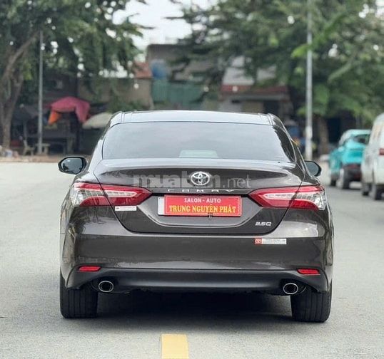 Toyota Camry 2.5Q 2021 Xe đẹp không lỗi nhỏ,giá tốt