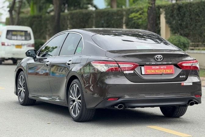 Toyota Camry 2.5Q 2021 Xe đẹp không lỗi nhỏ,giá tốt