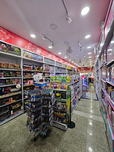 CHO THUÊ NHÀ MẶT PHỐ QUỐC HƯƠNG - MẶT BẰNG LÝ TƯỞNG CHO KINH DOANH