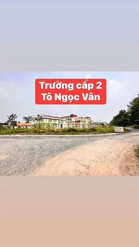 2 lô Cuối liền kề Ngay Vách Trường Cấp 2 Tô Ngọc Vân, Gía Fo.