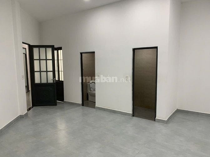 Bán nhà mặt tiền Tỉnh Lộ 7- gần chợ Lô 6