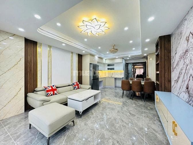 BÁN NHÀ NGUYỄN VĂN CỪ THÁNG MÁY NHẬP KHẨU GARA 2 OTO -ĐƯỜNG 4 XE OTO 