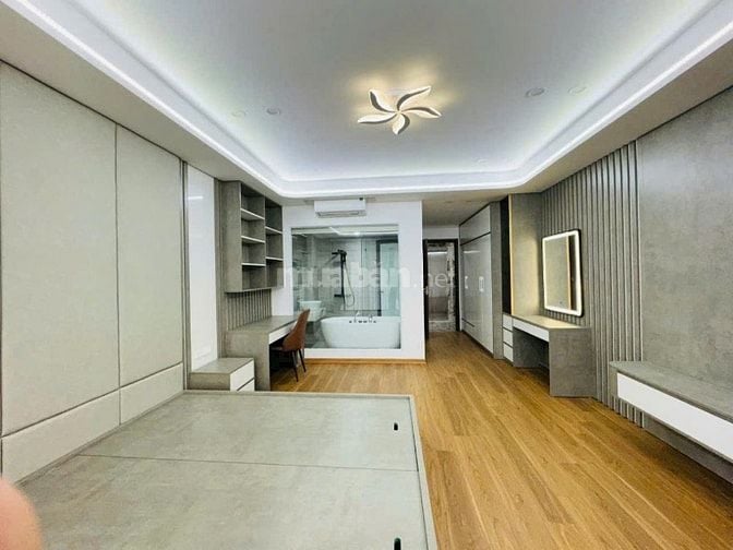 BÁN NHÀ NGUYỄN VĂN CỪ THÁNG MÁY NHẬP KHẨU GARA 2 OTO -ĐƯỜNG 4 XE OTO 