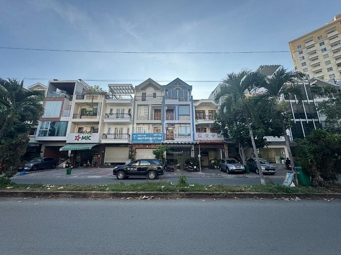 Bán nhà 4 tầng đường Nguyễn Quý Đức 100m2 P. An Phú Quận 2 giá 31,5tỷ