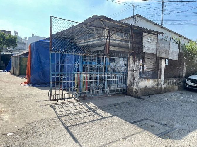 Bán Lô gốc 2 Mặt Tiền Full thổ cư đường Nam Lân Diện tích lớn