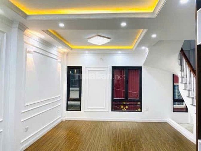 TUYỆT PHẨM PHỐ LẠC LONG QUÂN 31M2 x 5T, NGÕ Ô TÔ TRÁNH, CHỈ 7 TỶ