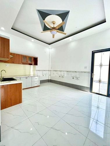Nhà Bán Lỗ, Mặt Tiền Đường Nhựa, Sổ Hồng Riêng