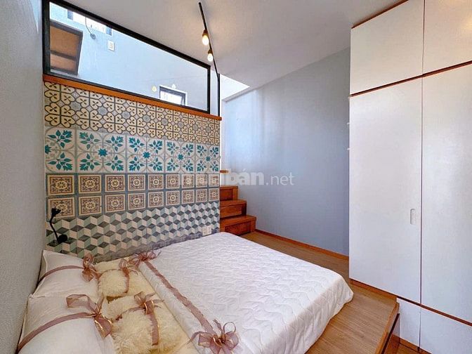 Bán nhà 4 tầng, hẻm 1 sẹt cách mặt tiền chỉ có 2 căn Cẩm Bá Thước P7 Q