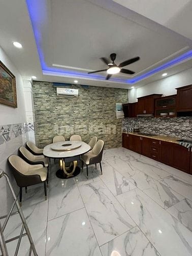 TC 8 tỷ !! Nhà siêu đẹp 4 tầng mặt tiền 5m ngay Galaxy Kinh Dương Vươn