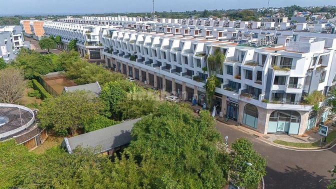 Nhà liền kề KĐT Thành phố Cà phê bán giá cực tốt, chiết khấu cao.