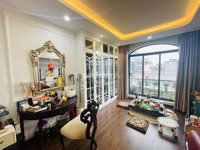 Bán Nhà Mặt Phố Kinh Doanh Đại La, Hai Bà Trưng 61m, 7 tầng, giá 35 tỷ