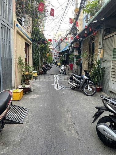 Cho thuê nhà nguyên căn 1 trệt 1 lầu, Huỳnh Tấn Phát, Q7, 8,5tr