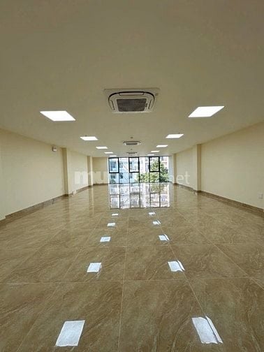 BÁN HAI TOÀ NHÀ VĂN PHÒNG XÂY DỰNG CẠNH NHAU, PHÁP LÝ CHUẨN