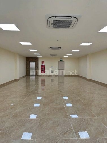 BÁN HAI TOÀ NHÀ VĂN PHÒNG XÂY DỰNG CẠNH NHAU, PHÁP LÝ CHUẨN