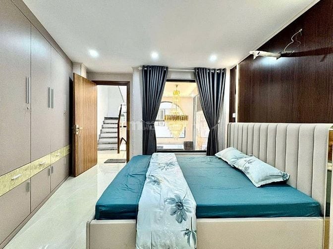 BÁN NHÀ TÂN PHÚ. DT:45m2. 1T 2L 4pn Đường xe hơi 6m đang cho thuê 10Tr