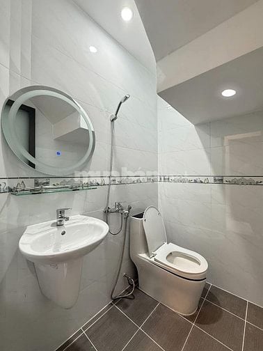 Bán nhà đường Thạnh Lộc 08, Quận 12 DT 47,9m² giá 1tỷ850 sổ riêng
