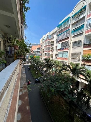 Bán Căn Hộ Phan Xích Long - Nhiêu Tứ Phường 7 Phú Nhuận 67,5m2 2PN 1WC