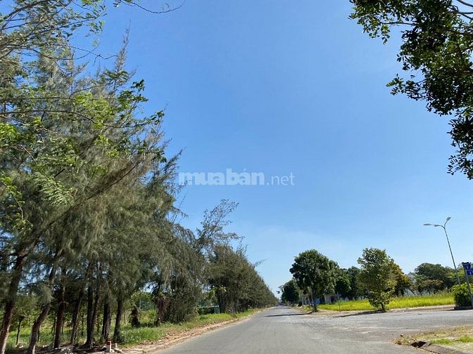 Bán nhanh lô đất nhà phố 144m2 giá chỉ 49.5tr/m2 sổ đỏ trao tay