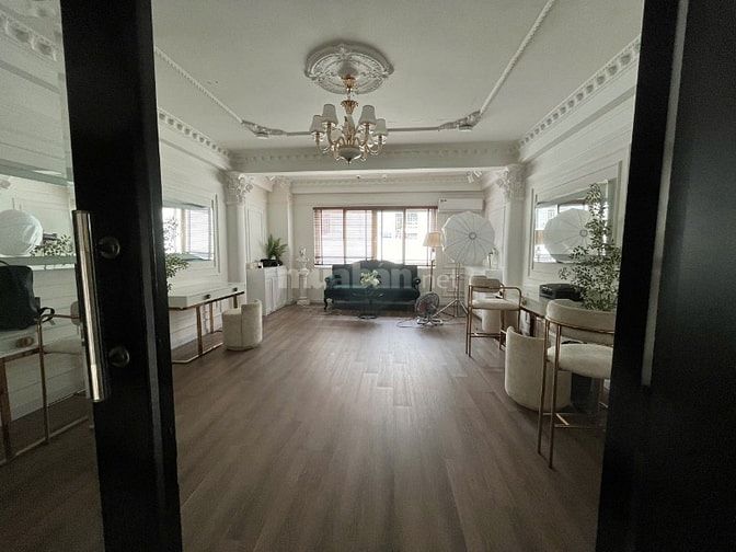 Bán gấp MT Lê Hồng Phong Quận 10 DT 5m x 25m KC 5 Tầng Giá 30 Tỷ