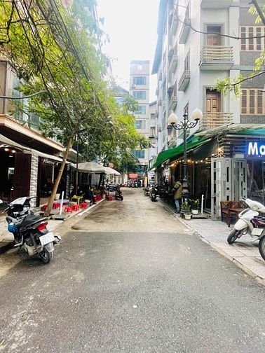 Bán nhà mặt phố khu Hàm Nghi - Lê Đức Thọ - 3 mặt đường ô tô tránh 