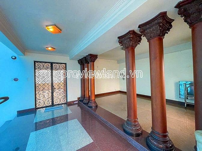 Bán nhà phố Quận 5, MT Phùng Hưng, 11x13m đất, 1 hầm + 4 tầng, sổ hồng